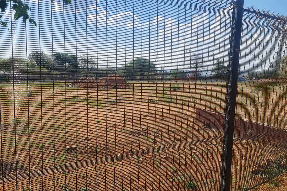 EXCLUSIVE MANDATE - LOVELY PROPERTY FOR DEVELOPMENT - Photo 5