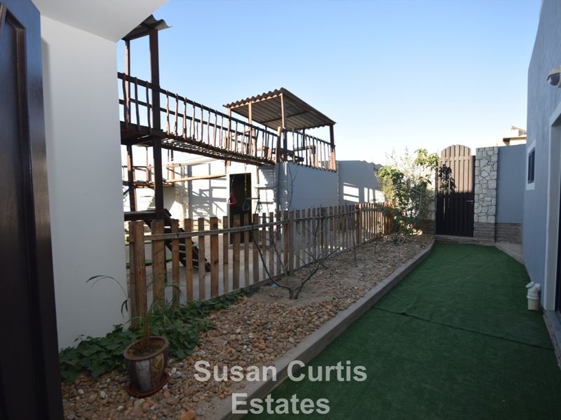 5 bedrooms House in Ocean View - Photo 2