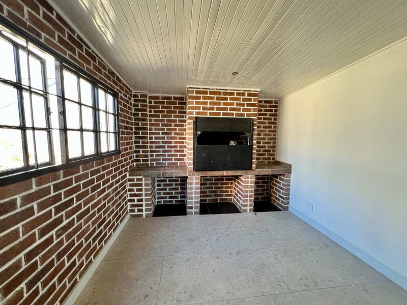 Semi-furnished & versatile rental property in Eros - Photo 8