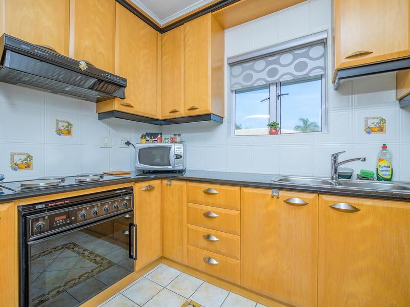 Spacious 2 Bedroom Apartment - Photo 7