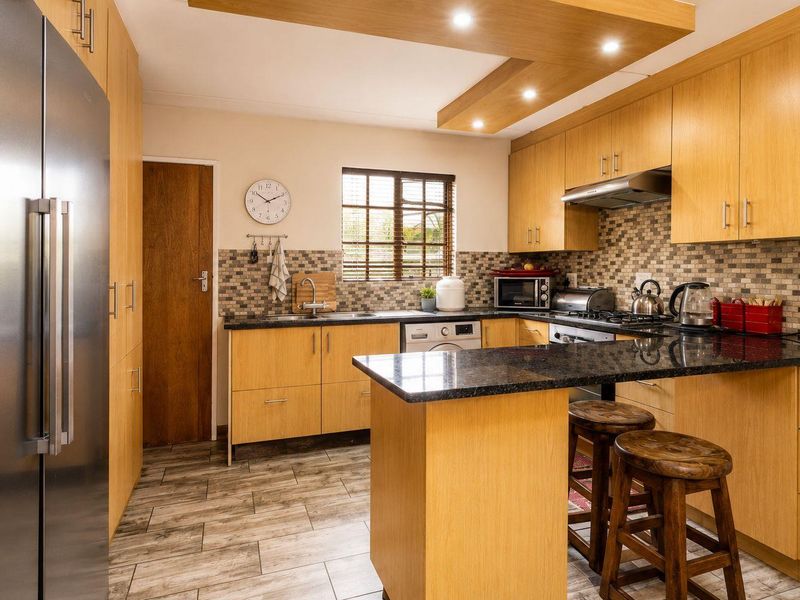 Modern & Spacious 3-Bedroom Family Home to Rent - Photo 3