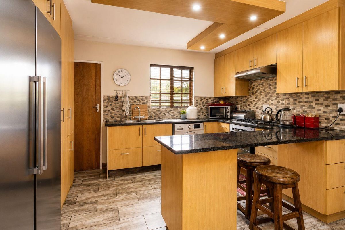 Modern & Spacious 3-Bedroom Family Home to Rent - Photo 3