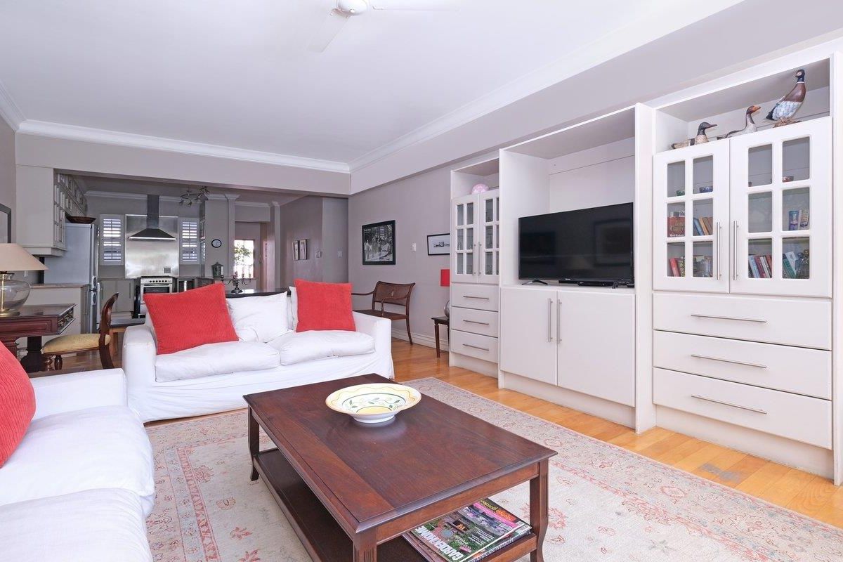 Sought after complex Chelston Hall - Photo 4