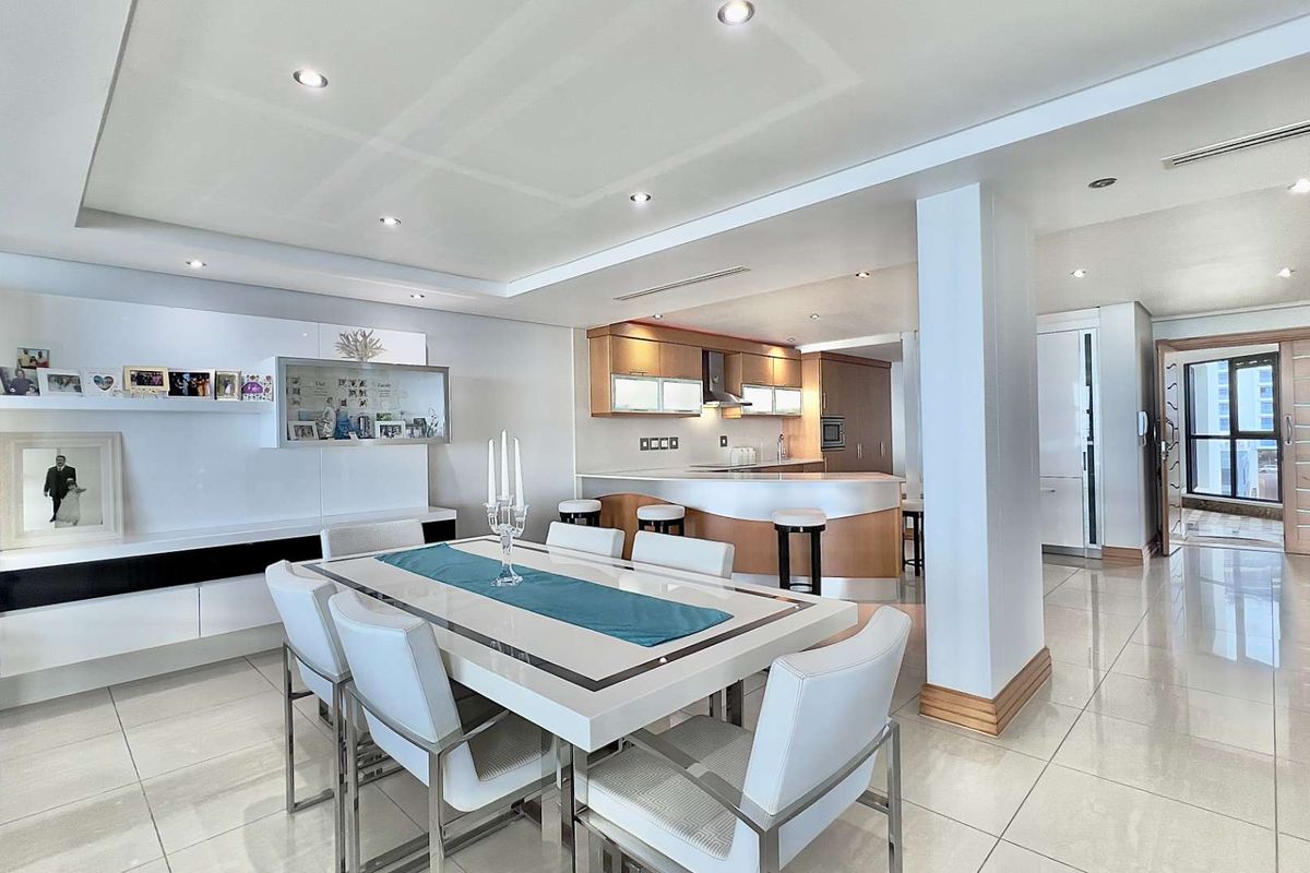 3 BEDROOM | 3.5 BATHROOM APARTMENT - Photo 4