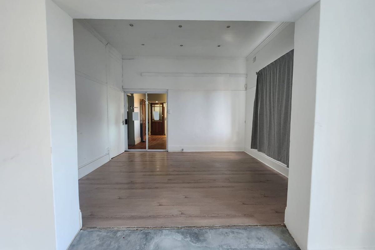 Versatile Open-Plan Office Space in the Heart of Walmer - Photo 5