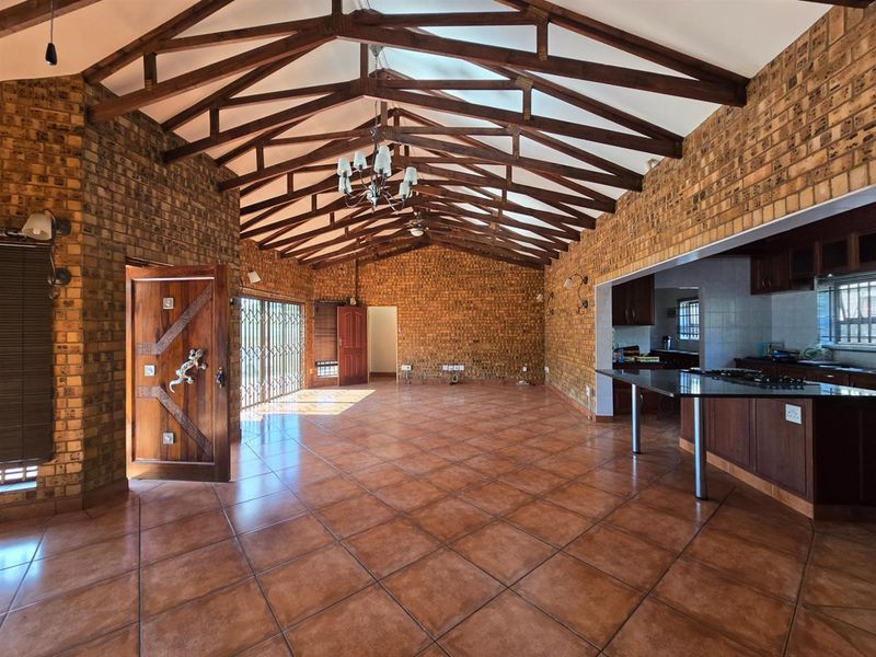 Modern Elegance Meets Effortless Comfort - A Home Designed for Living and Entertaining - Photo 5