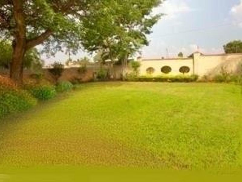 HEUWELSIG ESTATE - FREE STANDING DOUBLE STOREY - 3 BED - 2 BATH - 2 LVING - 2 LOCK-UP GARAGES - Photo 2
