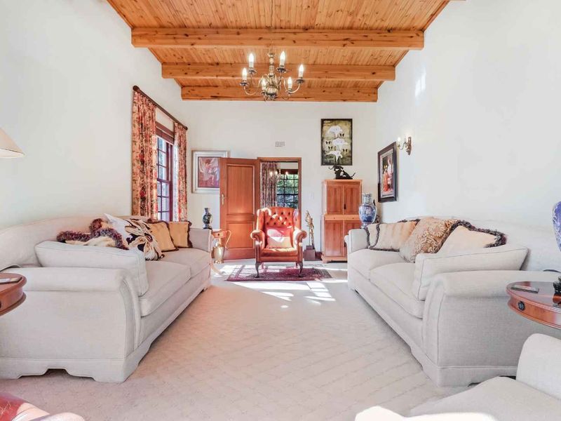 A CAPE DUTCH MASTERPIECE IN THE HEART OF ONE OF LONEHILL’S TOP BOOMED AREAS - Photo 5