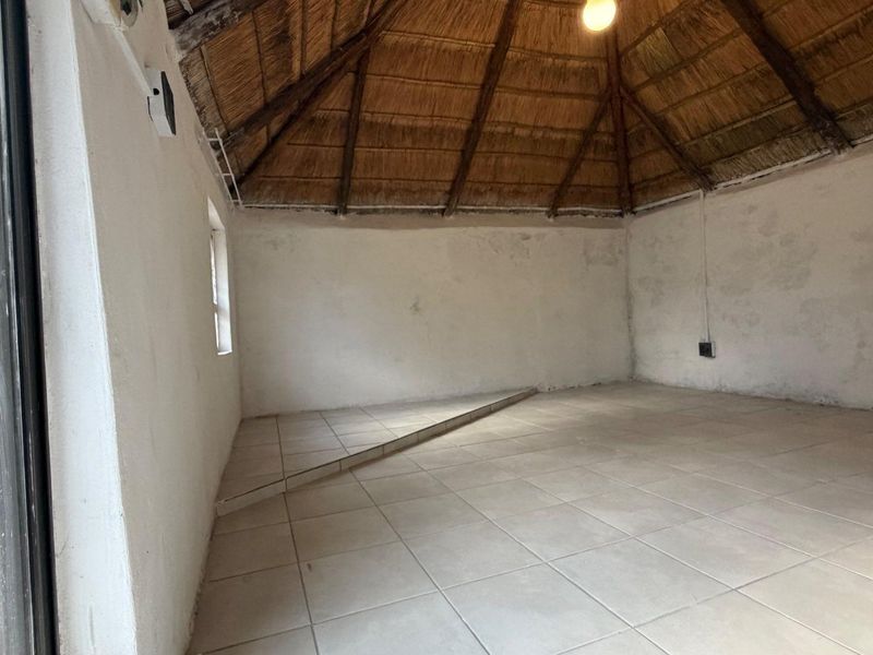 Bachelor Cottage to Rent in Sunward Park, Boksburg - Photo 9