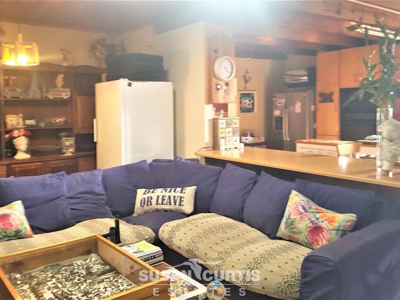 Family Home - Photo 2