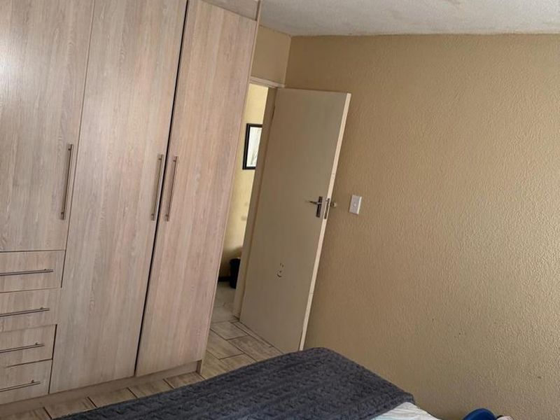 Secure Ground Floor 2-Bed Unit - Photo 4