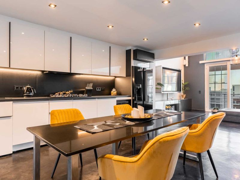 Penthouse in Art Deco building in the heart of Cape Town - AirBnB permitted - Photo 5