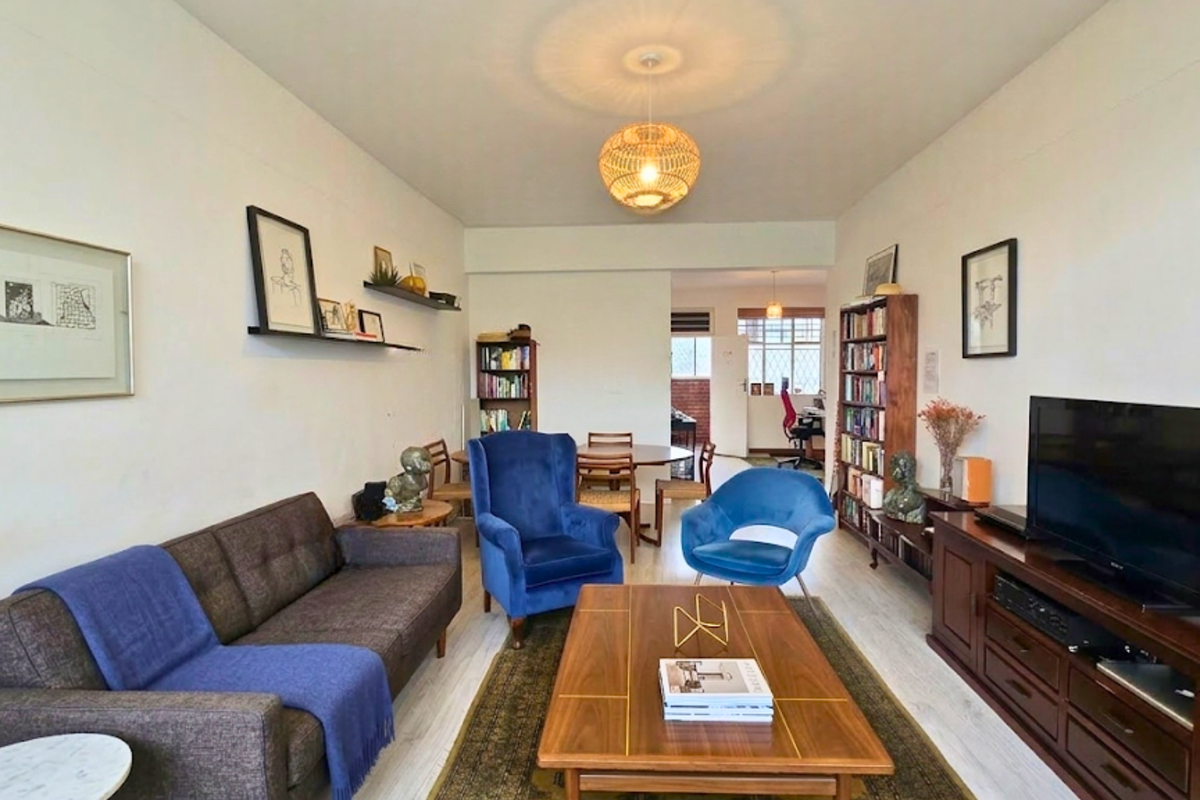 One-Bedroom, Two-Bathroom Apartment for Sale - Photo 3