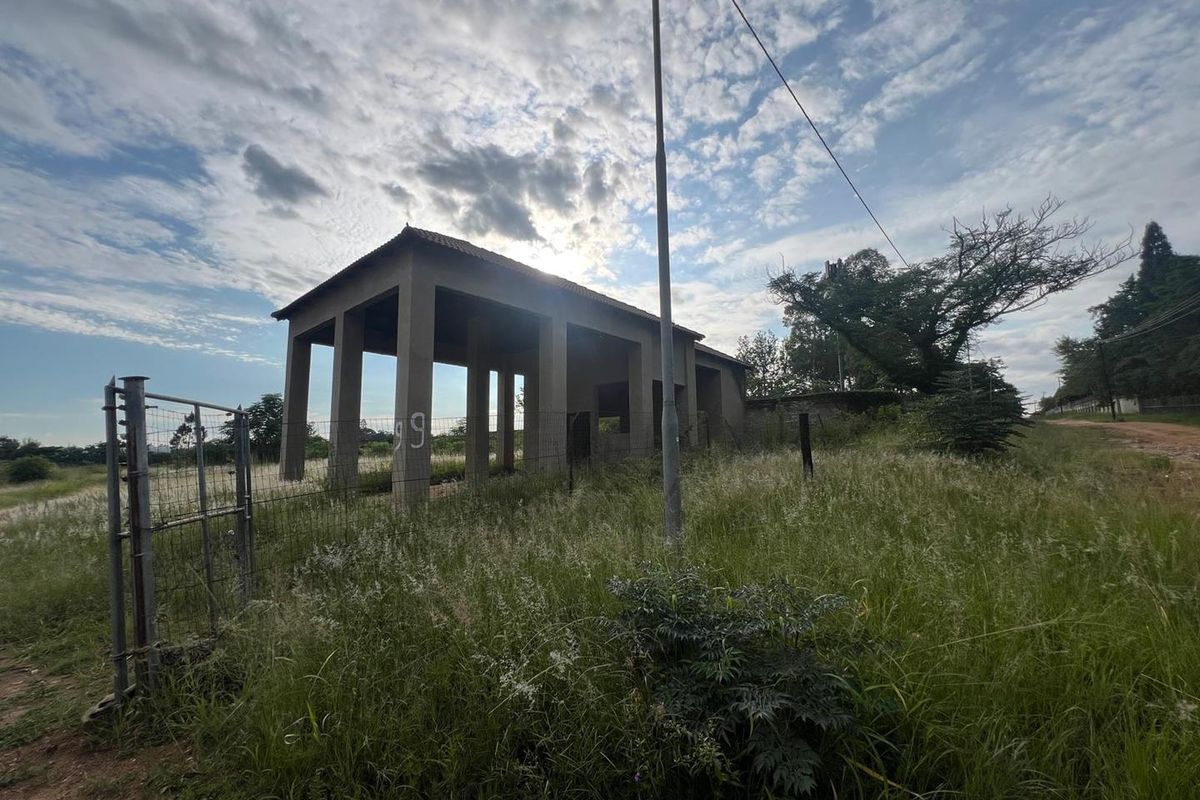 4,2-HA Development property Res 2 zoned for 80 units - Photo 4