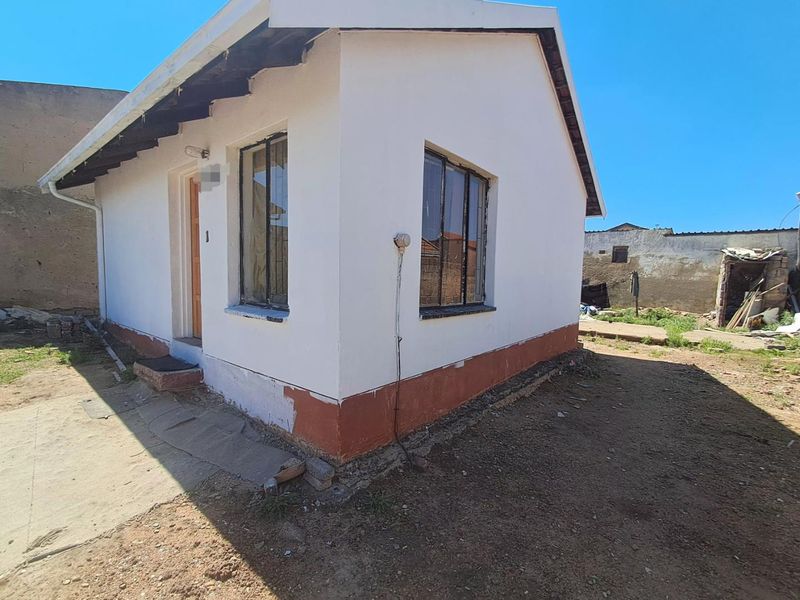 2 bedroom House in Motsu - Photo 2