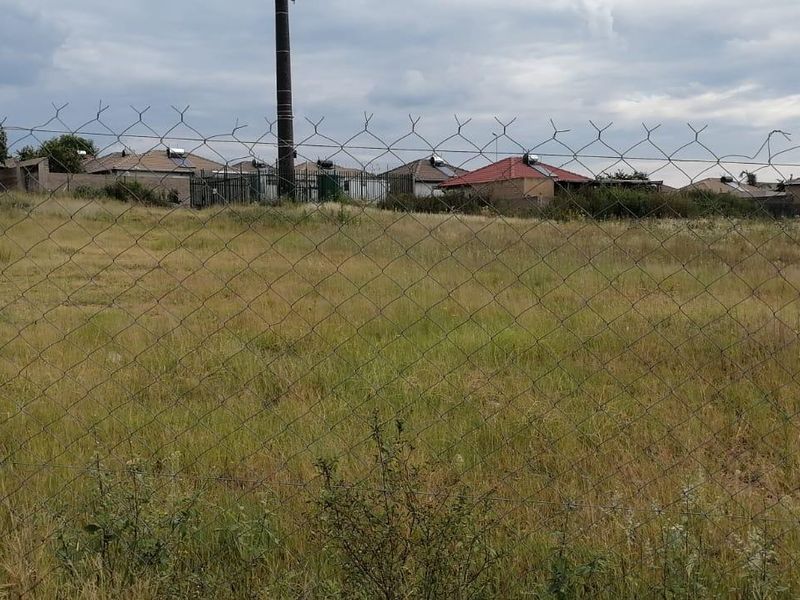 Business stand for sale in Riverside View Ext 33- R 3 000 000 - Photo 2
