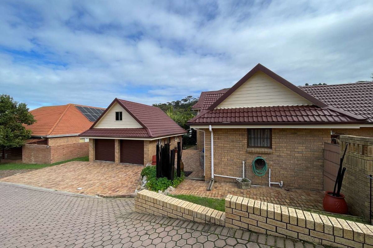 Green Lawns, Spacious Living & Golf Estate Lifestyle in Groot Brakrivier - Photo 3