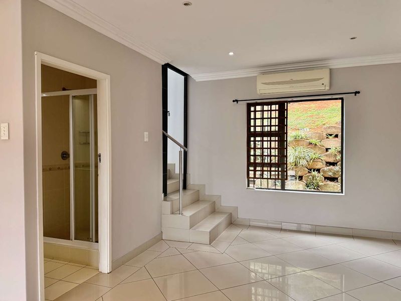 Homely 4 Bedroom House in Ballito - Photo 8