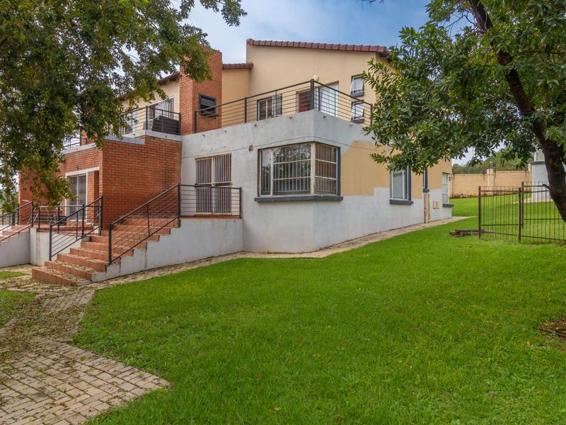 RENOVATED & READY FOR OCCUPATION - Photo 7