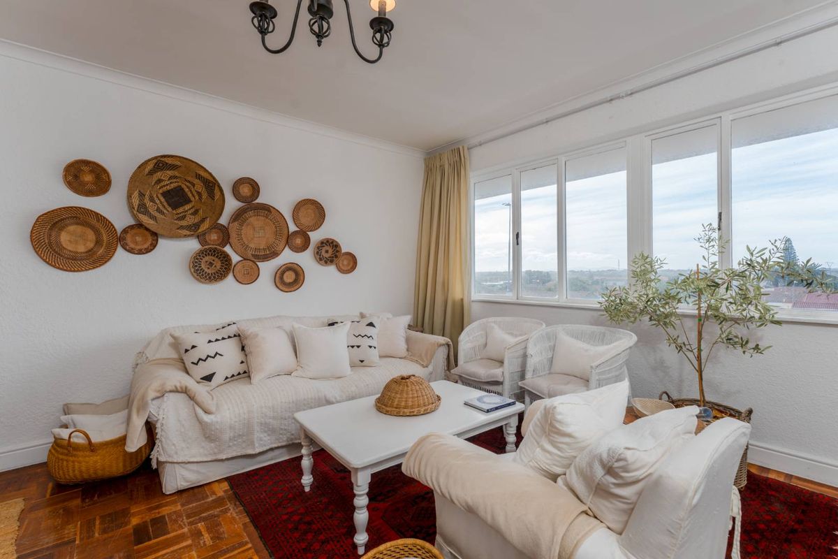 Stylish 2-Bedroom Apartment in Pet-Friendly Lakeside Court - Photo 4