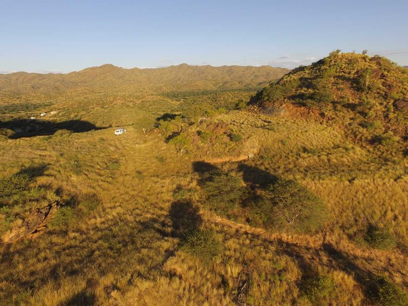 Escape to nature with this stunning 5-hectare plot offering breathtaking 360° views of Nuabamis! - Photo 4