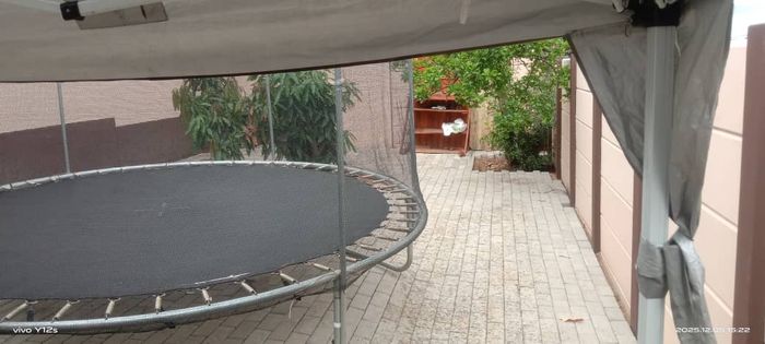 Property #2468880, House For Sale in Kleine Kuppe