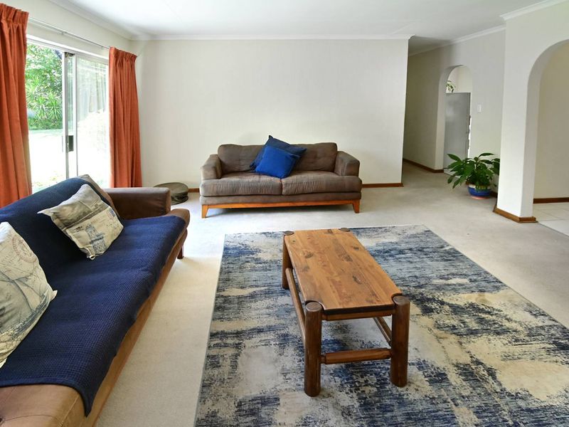 Charming Family Home in Excellent Estate - Photo 7