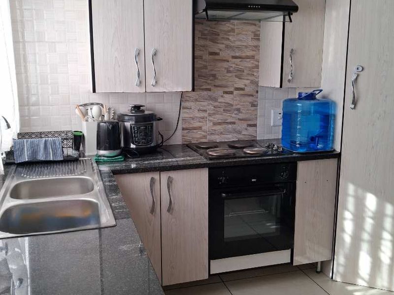 3 Bedroom House For Sale in Vanderbijlpark CE - Photo 7