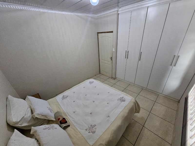 Welcoming Four Bedroom Family Home in Empangeni - Photo 10