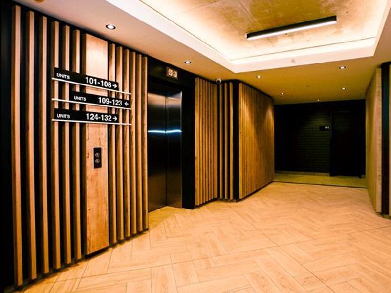 Stylish Station House Studio - Photo 6