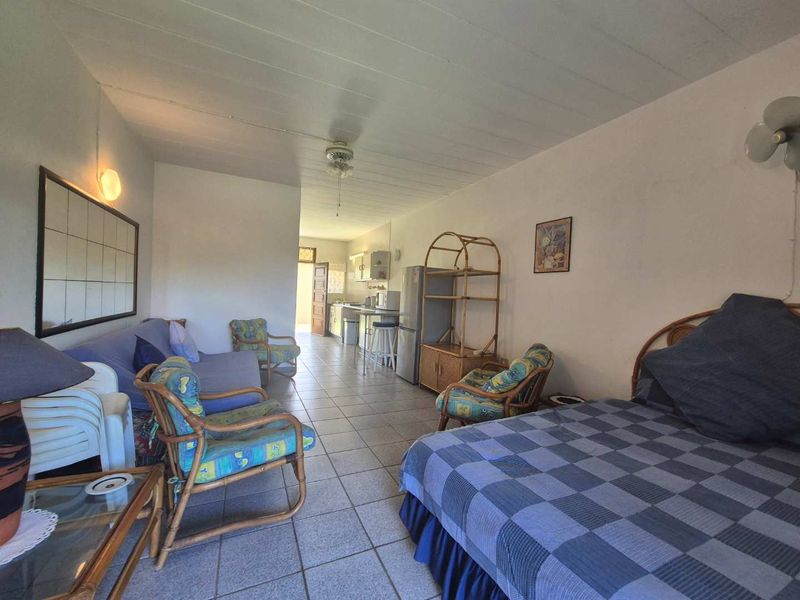 Ground floor and on the beach - Photo 10