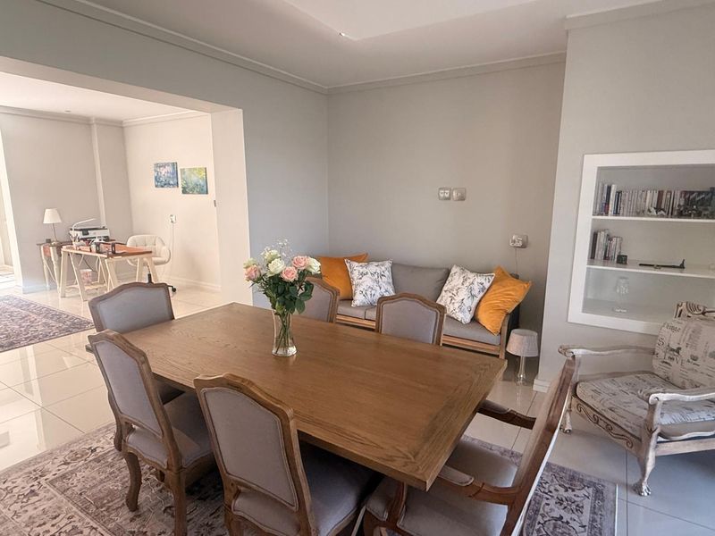 Elegant Apartment Living in Ebotse - Photo 10