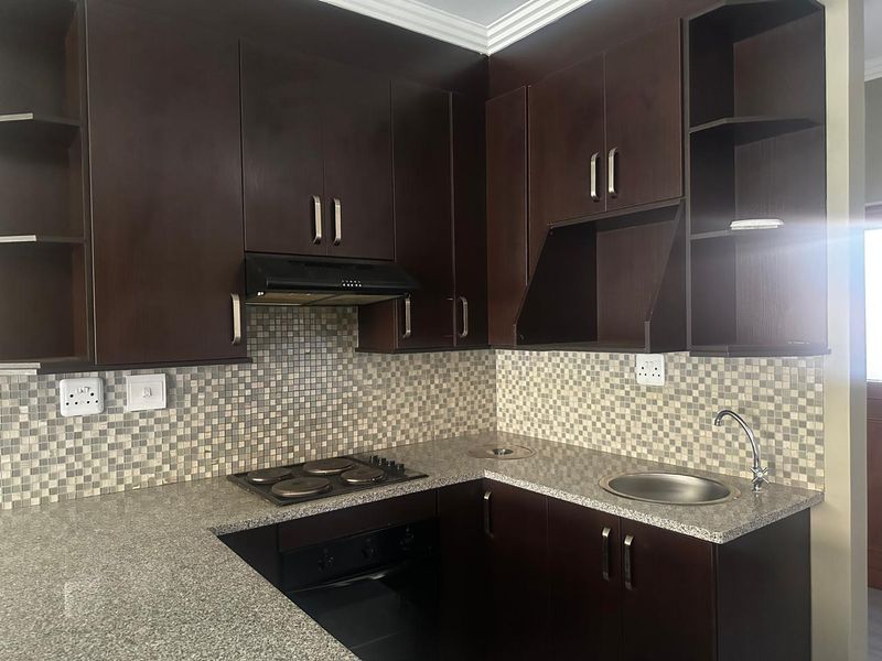 Townhouse in Woodlands - Where Everyone Wants to Live - Photo 2