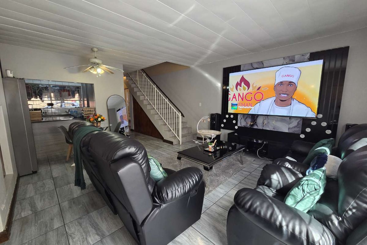 Your Perfect Duplex Starts Here - Photo 2