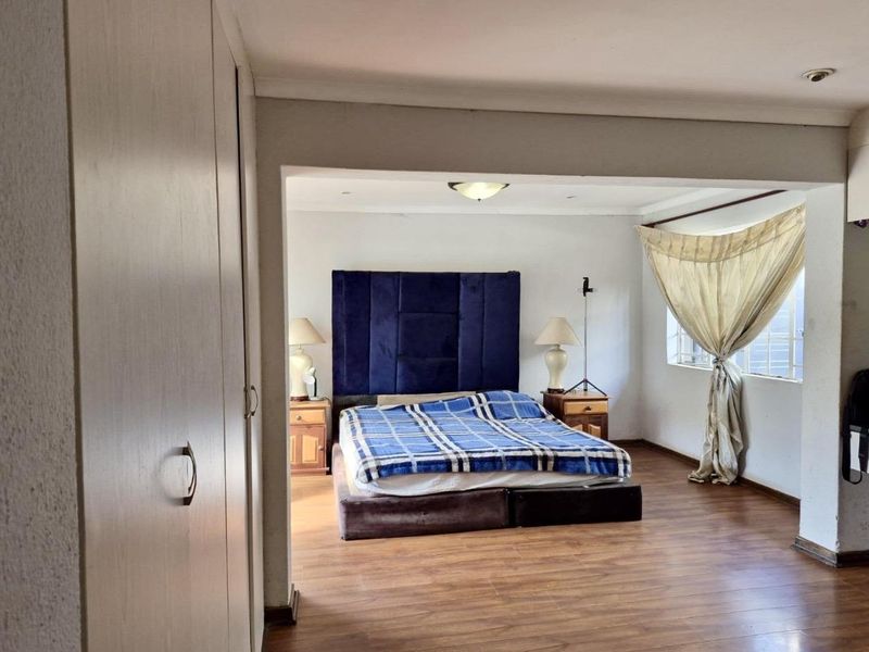 Spacious Family Home for Sale in Mulbarton - Photo 6
