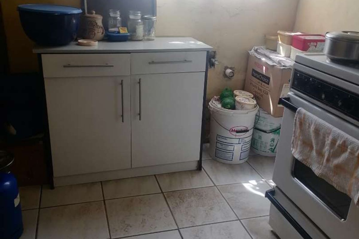 3 BEDROOMS HOUSE FOR SALE IN HLANGANANI - Photo 4