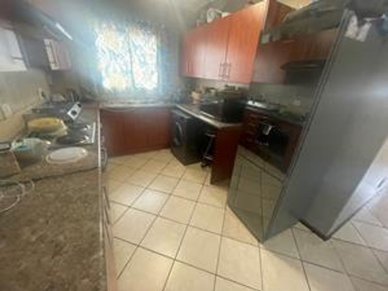 A Family Oasis in Terenure: Comfort Meets Convenience - Photo 4