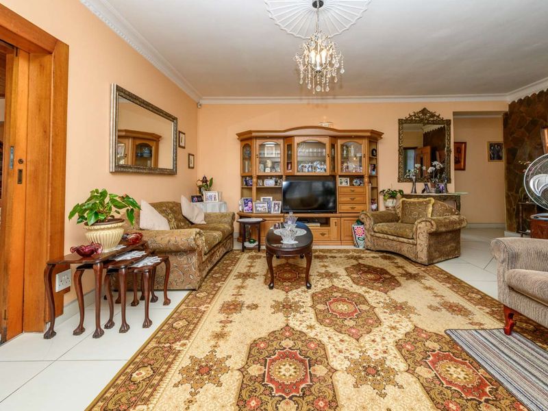 New Release in Linton Grange - Immaculate Family Home! Ready To Move In! - Photo 5