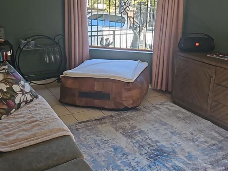 A VISION OF THE PERFECT HOME; SECURE,SUSTAINABLE AND STUNNING - Photo 3