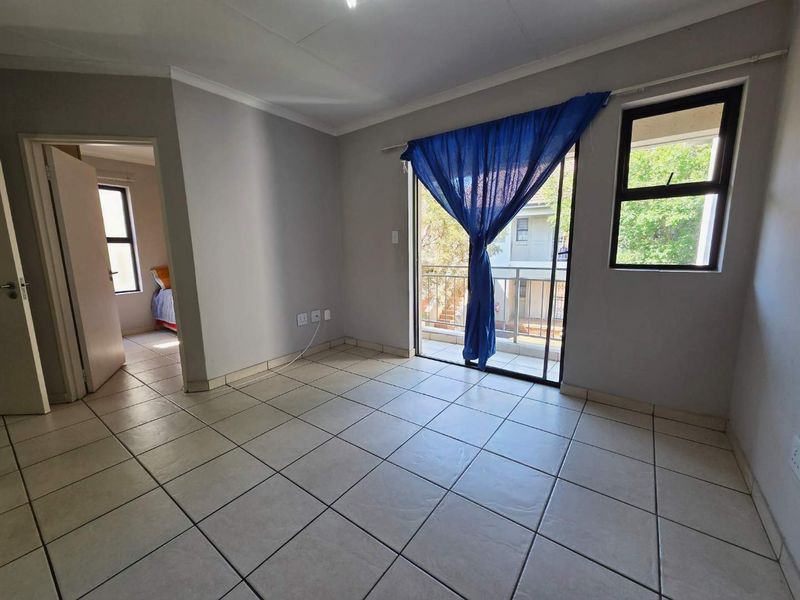 "Invest or Settle: Charming Unit at Racecourse View!" - Photo 7