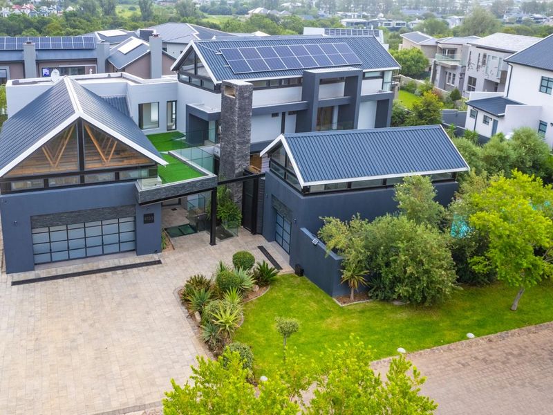 Modern Five Bedroom Home For Sale In Waterfall Country Estate. - Photo 3