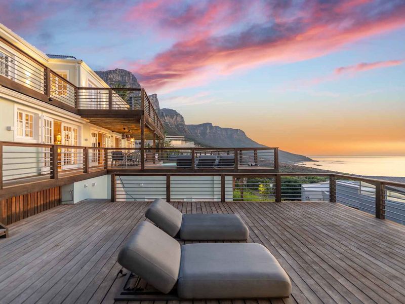 Exceptional Luxury Villa with Panoramic Ocean Views in Camps Bay - Photo 5