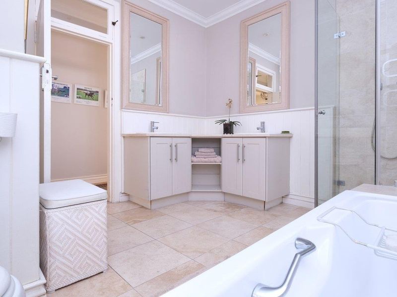 Sought after complex Chelston Hall - Photo 9