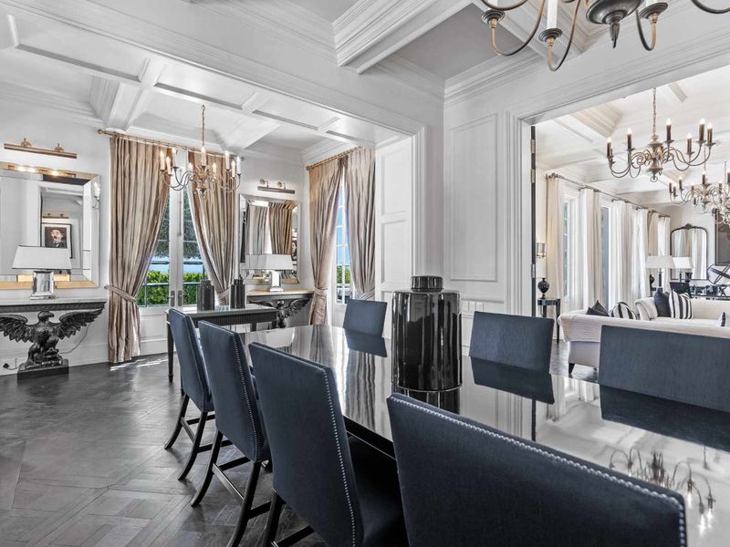 Elegant Masterpiece Set on Slopes of Lion's Head - Photo 8