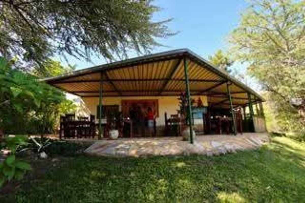 Lodge for sale in Rundu-Namibia - Photo 5