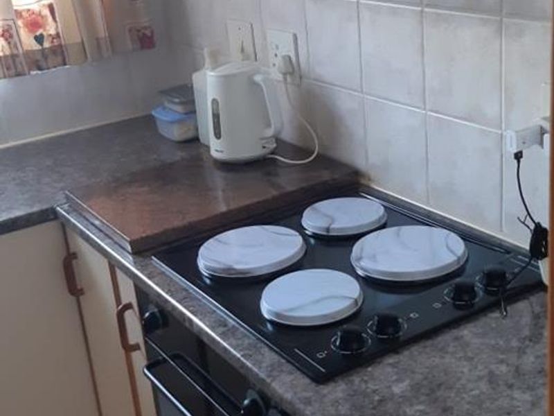 Comfortable Family Home with Pool in Veld En Vlei - Photo 3