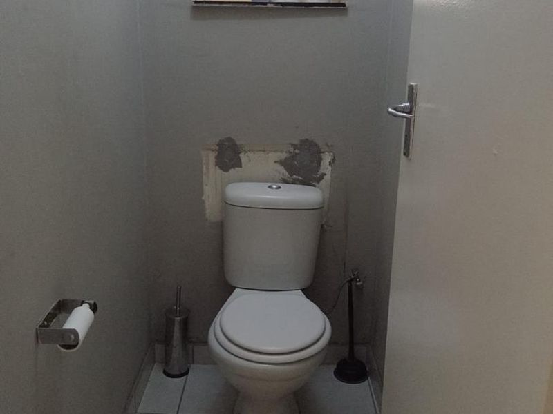 Neat property - Photo 9