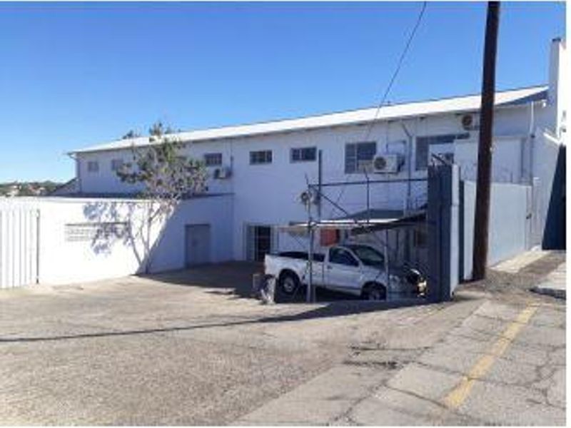 Warehouse with Storeroom - For Sale - Keetmanshoop - Photo 1