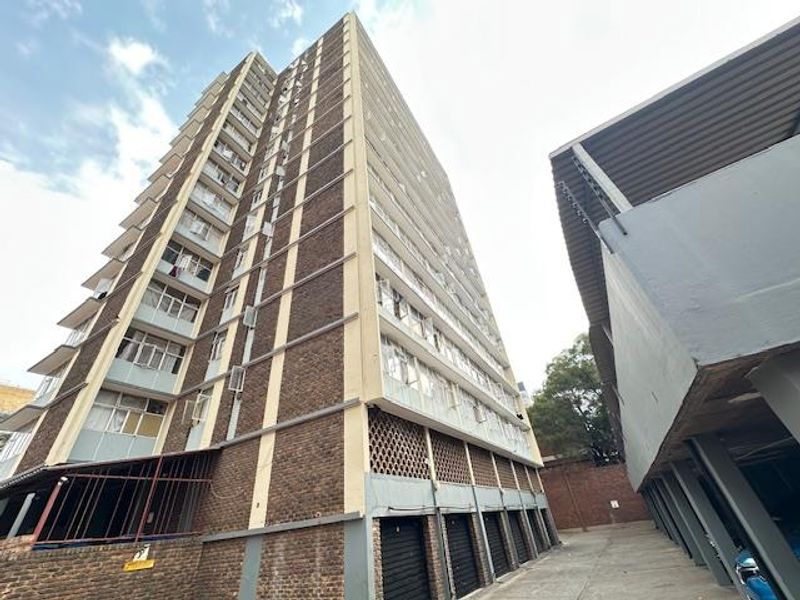 Investor’s Dream in the Heart of Pretoria Central - Photo 9