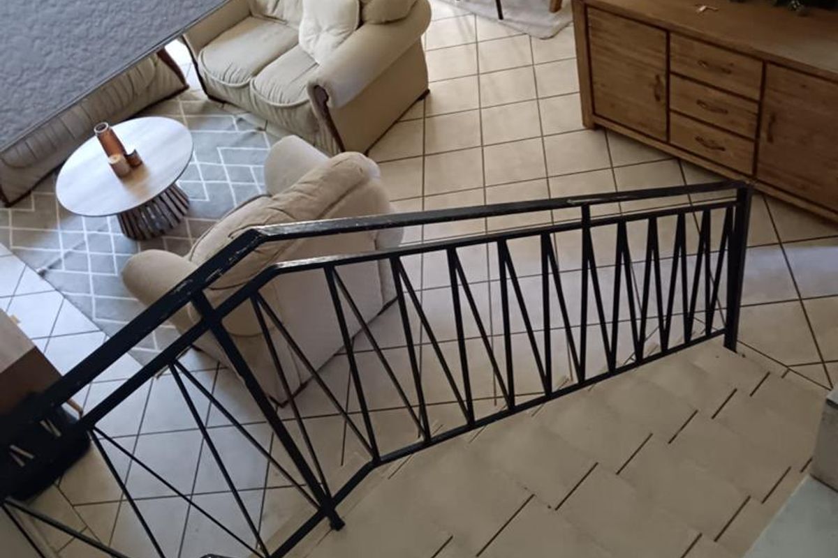 2 Bedroom Apartment for Sale in Croydon - Photo 5